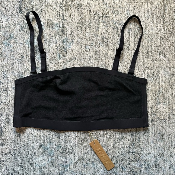 🆕 Skims Sheet Sculpt Bandeau Onyx Size XXS - Picture 3 of 7